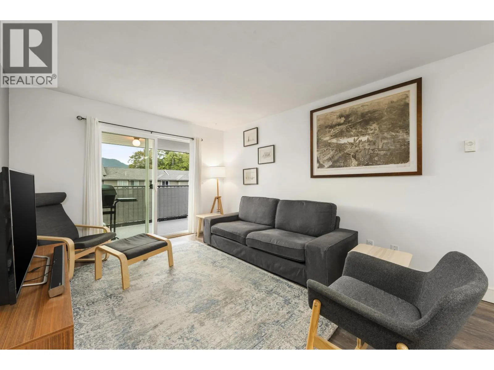 D202 40160 WILLOW CRESCENT
