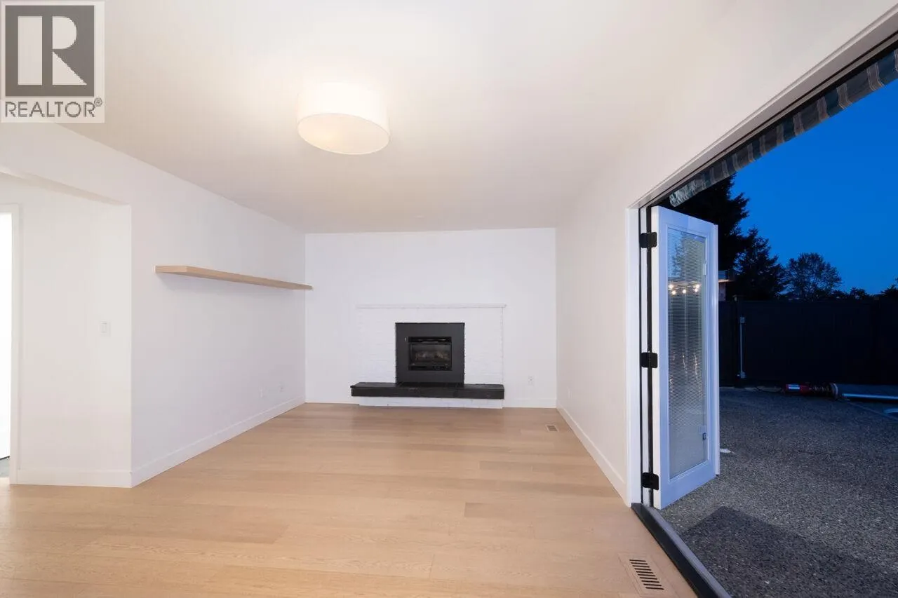 5 CAMPION COURT