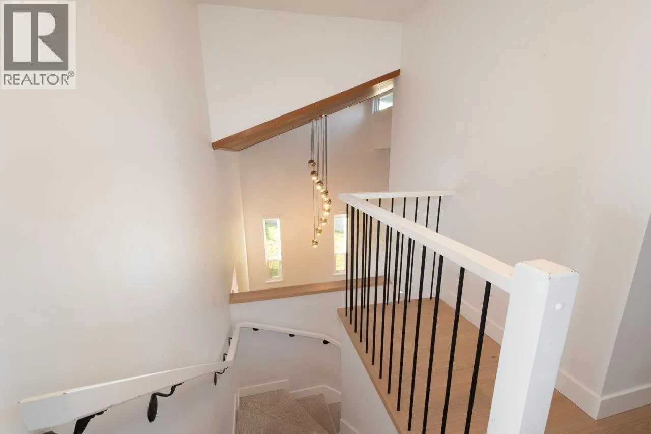 5 CAMPION COURT