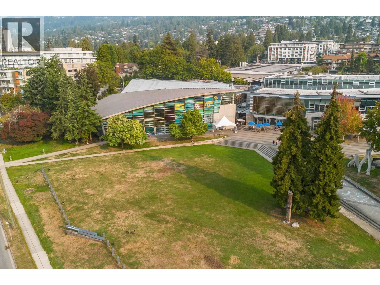 5 2150 MARINE DRIVE
