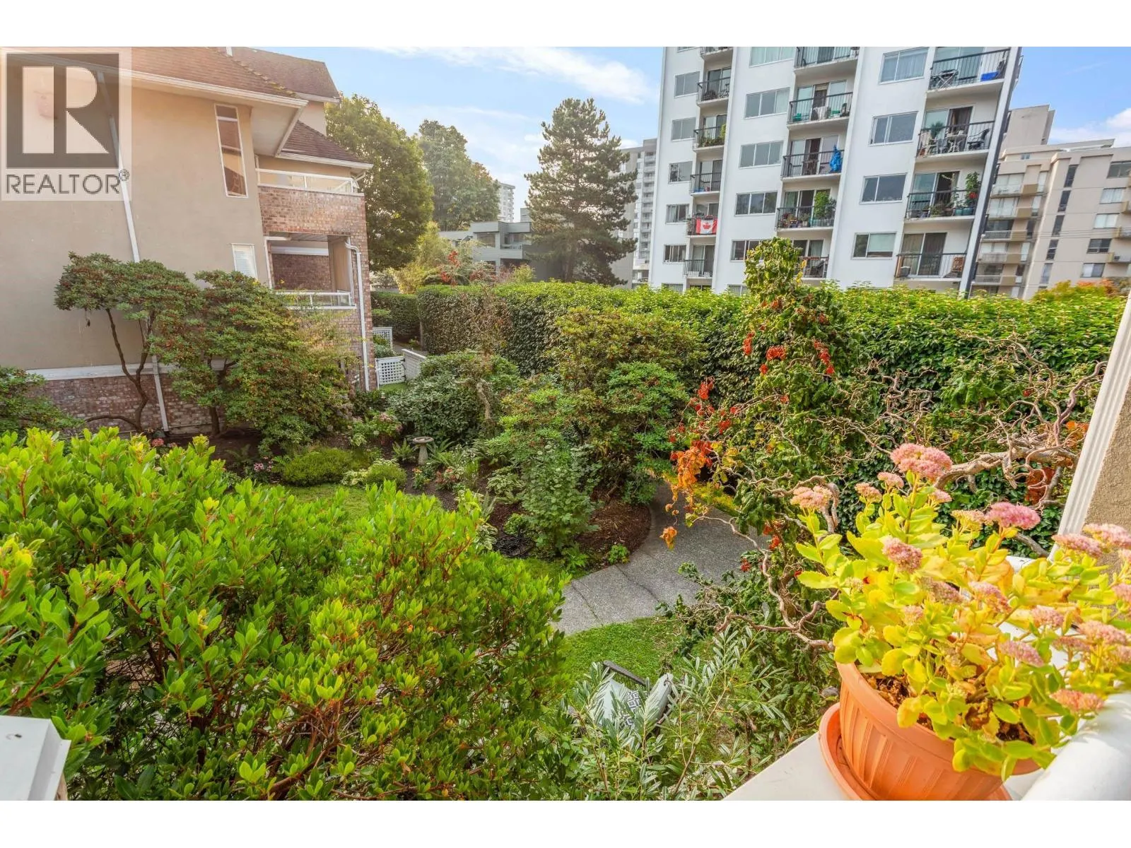 5 2150 MARINE DRIVE