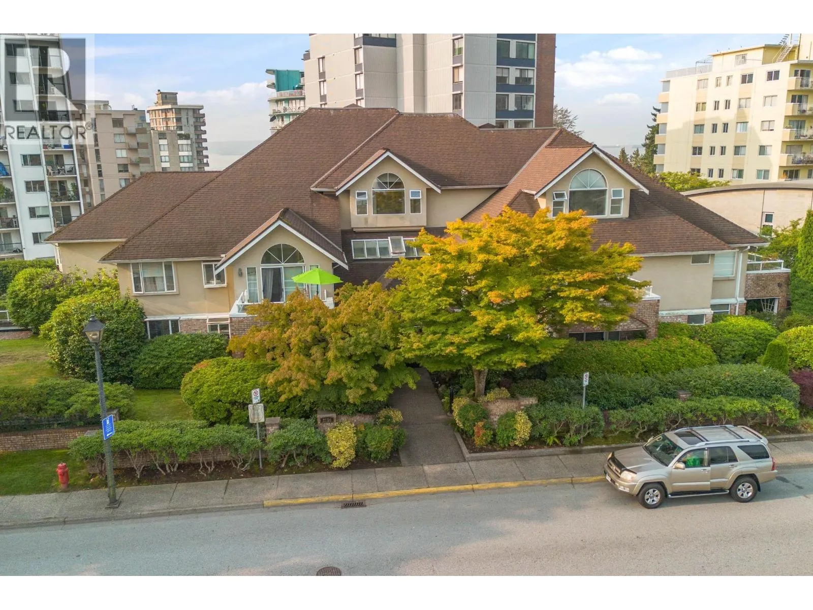 5 2150 MARINE DRIVE