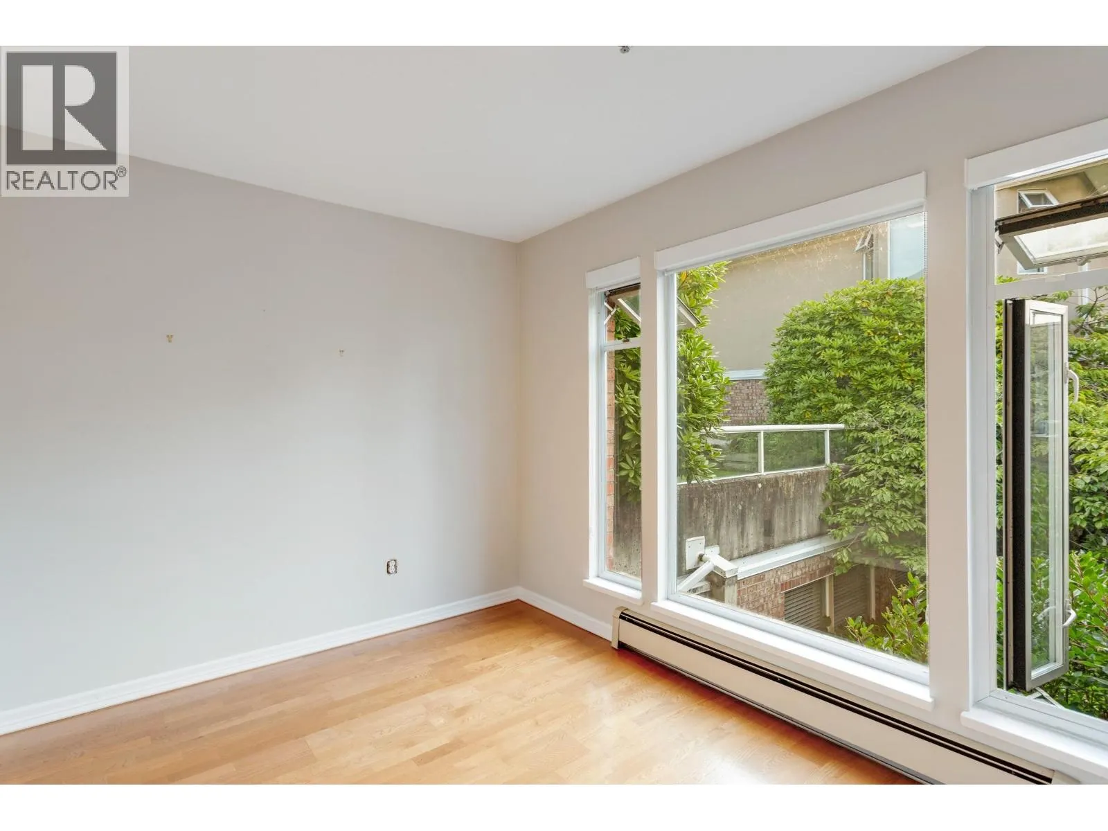 5 2150 MARINE DRIVE