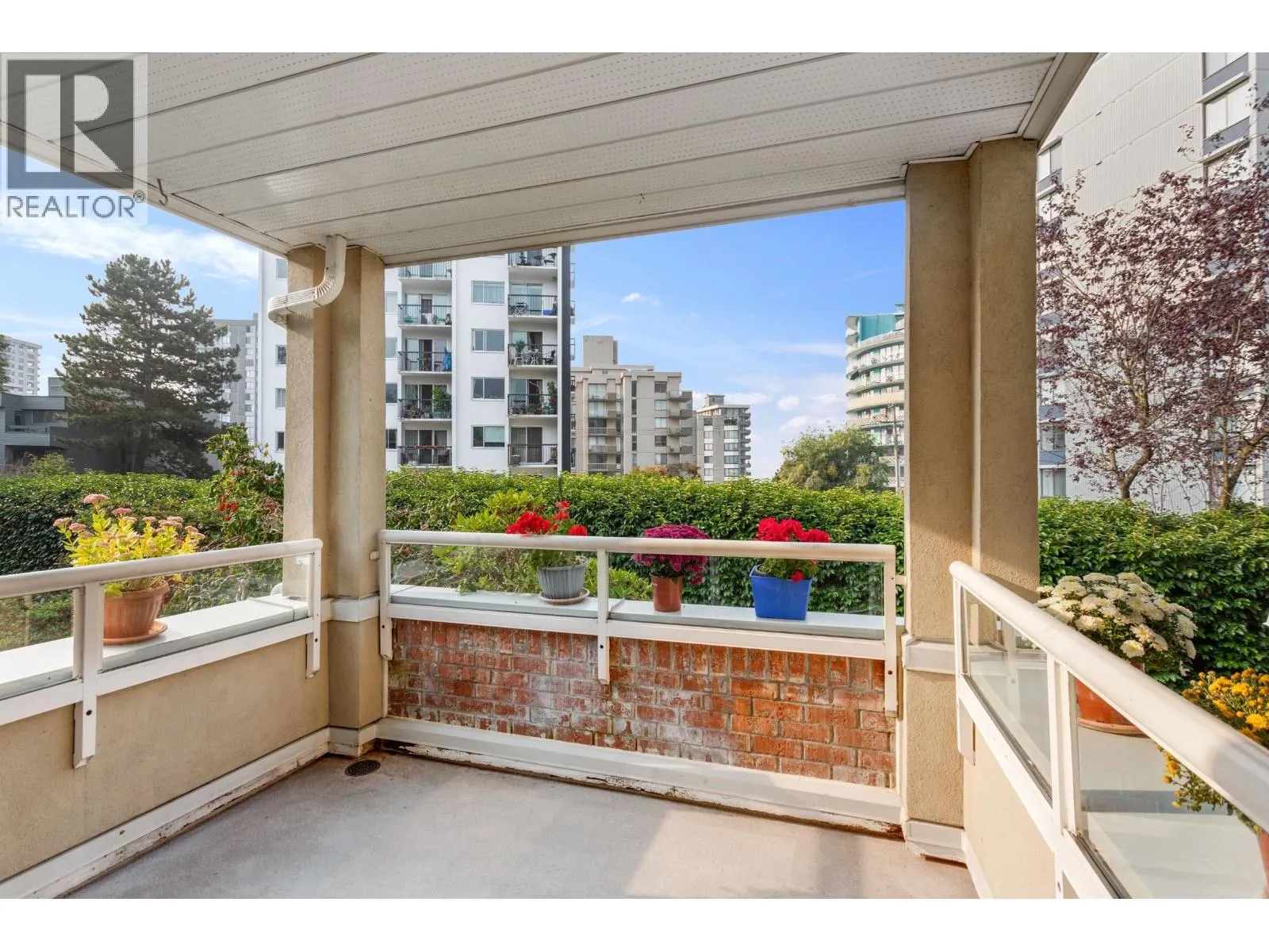 5 2150 MARINE DRIVE