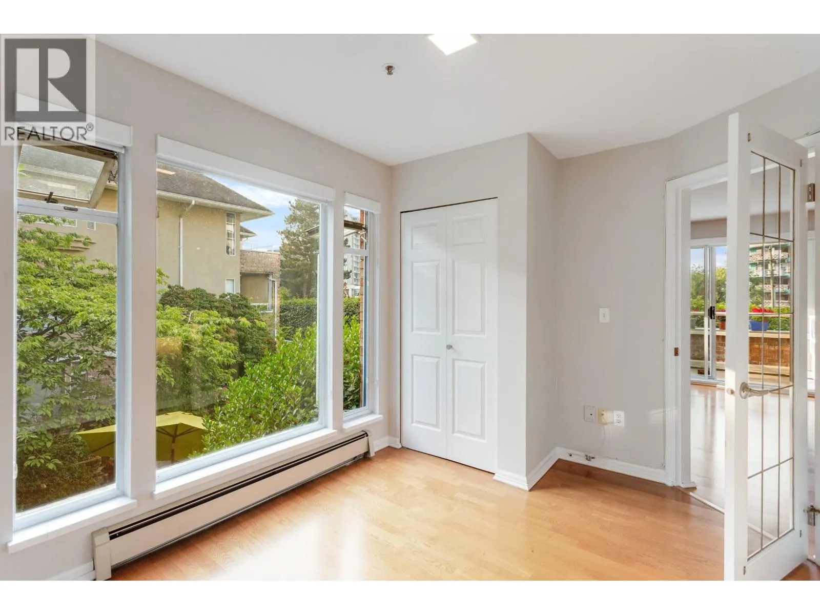 5 2150 MARINE DRIVE