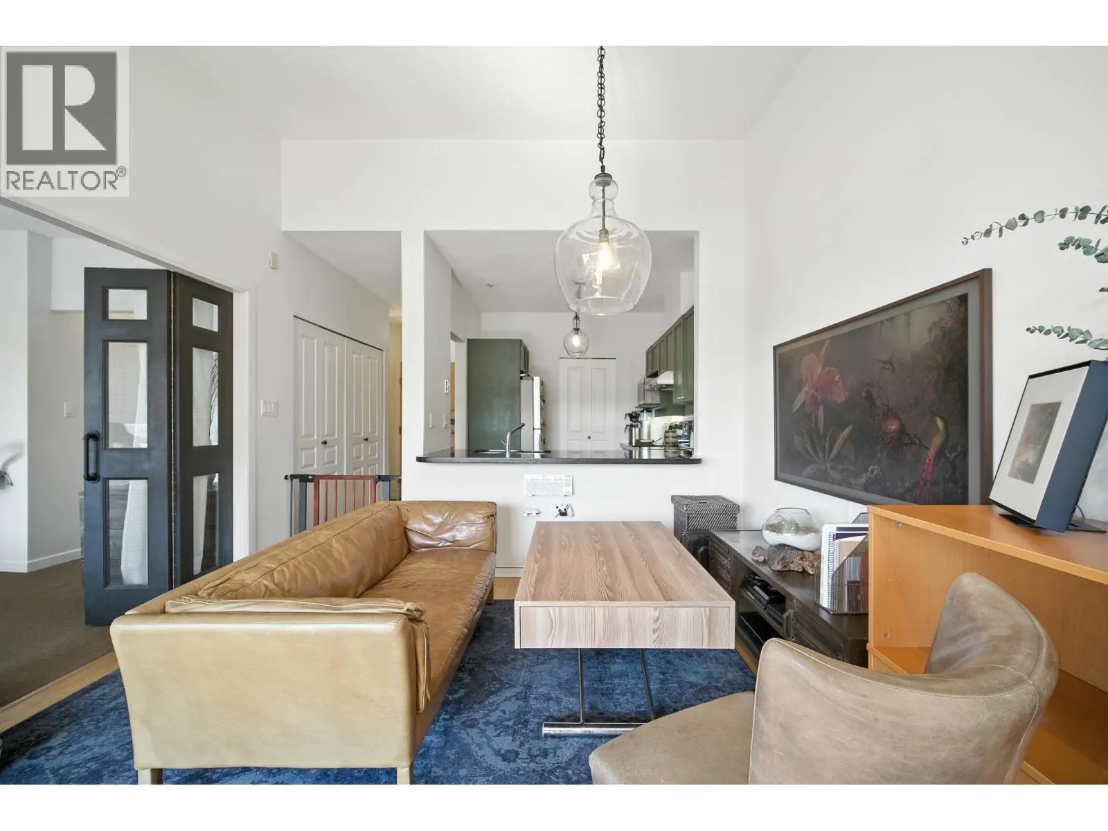 409 1820 E KENT AVE SOUTH AVENUE
