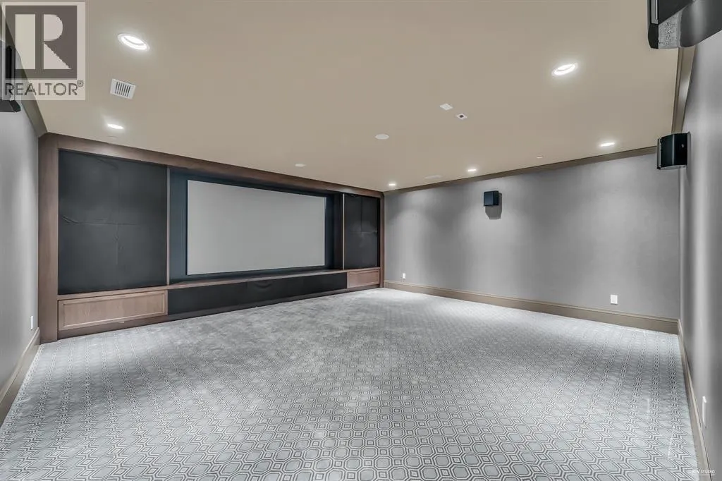 2566 MARINE DRIVE