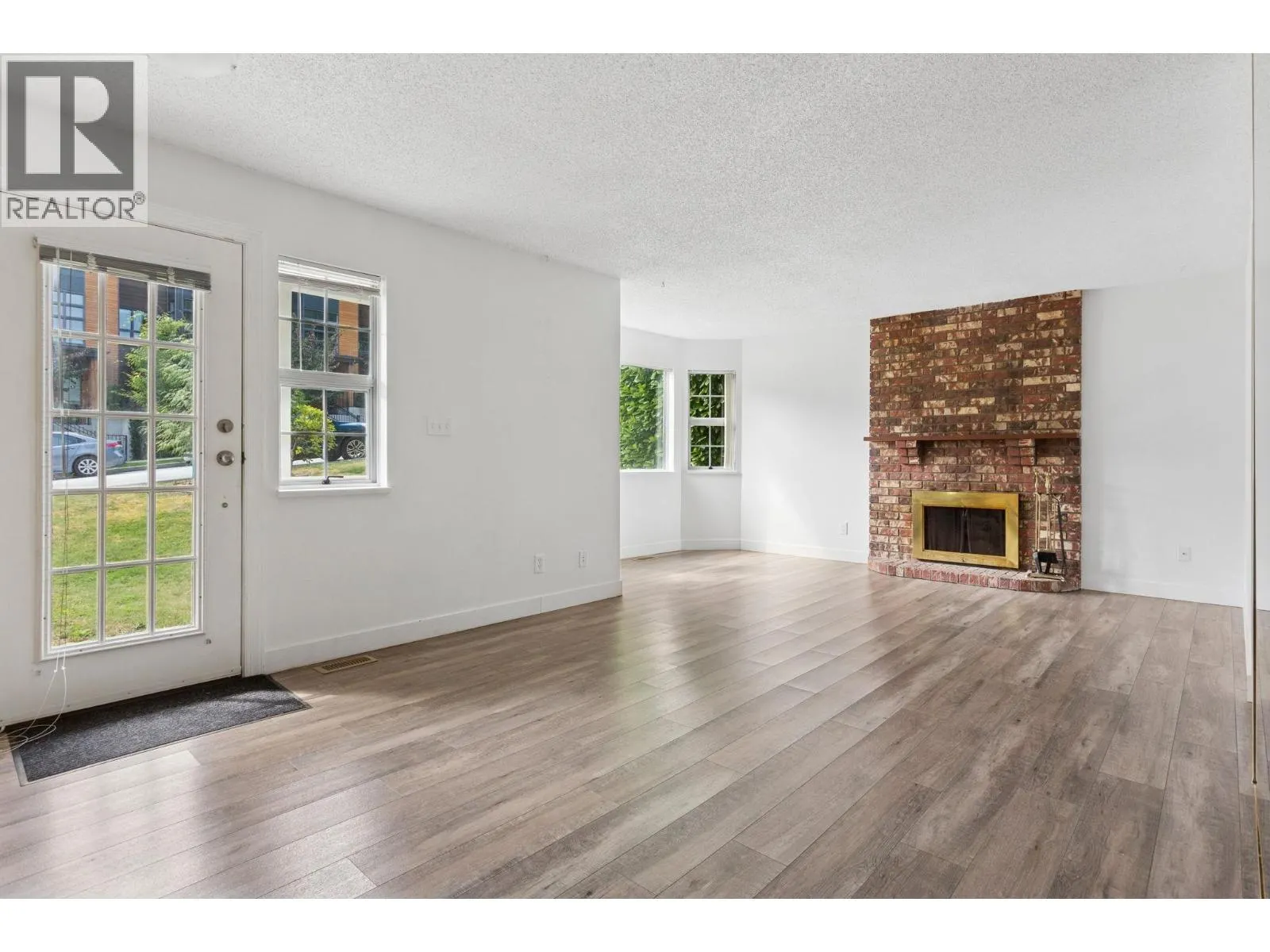 65 SEAVIEW DRIVE