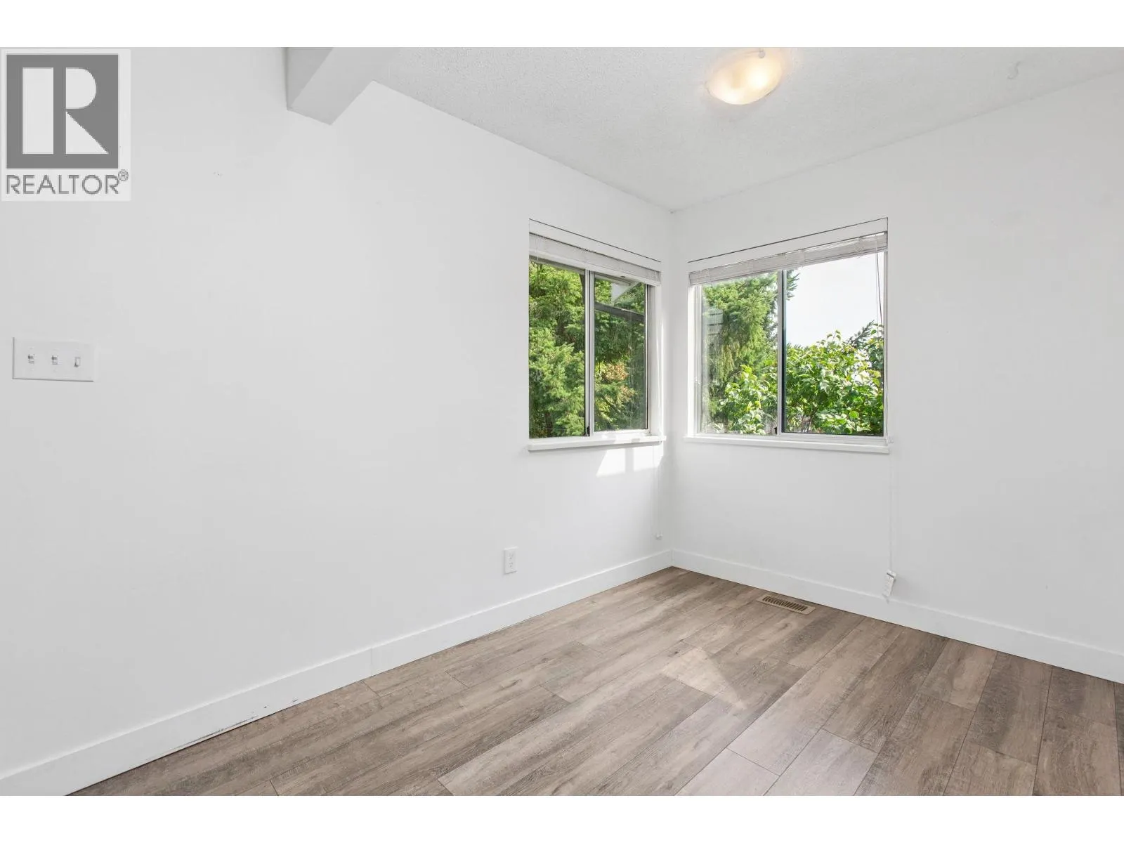 65 SEAVIEW DRIVE