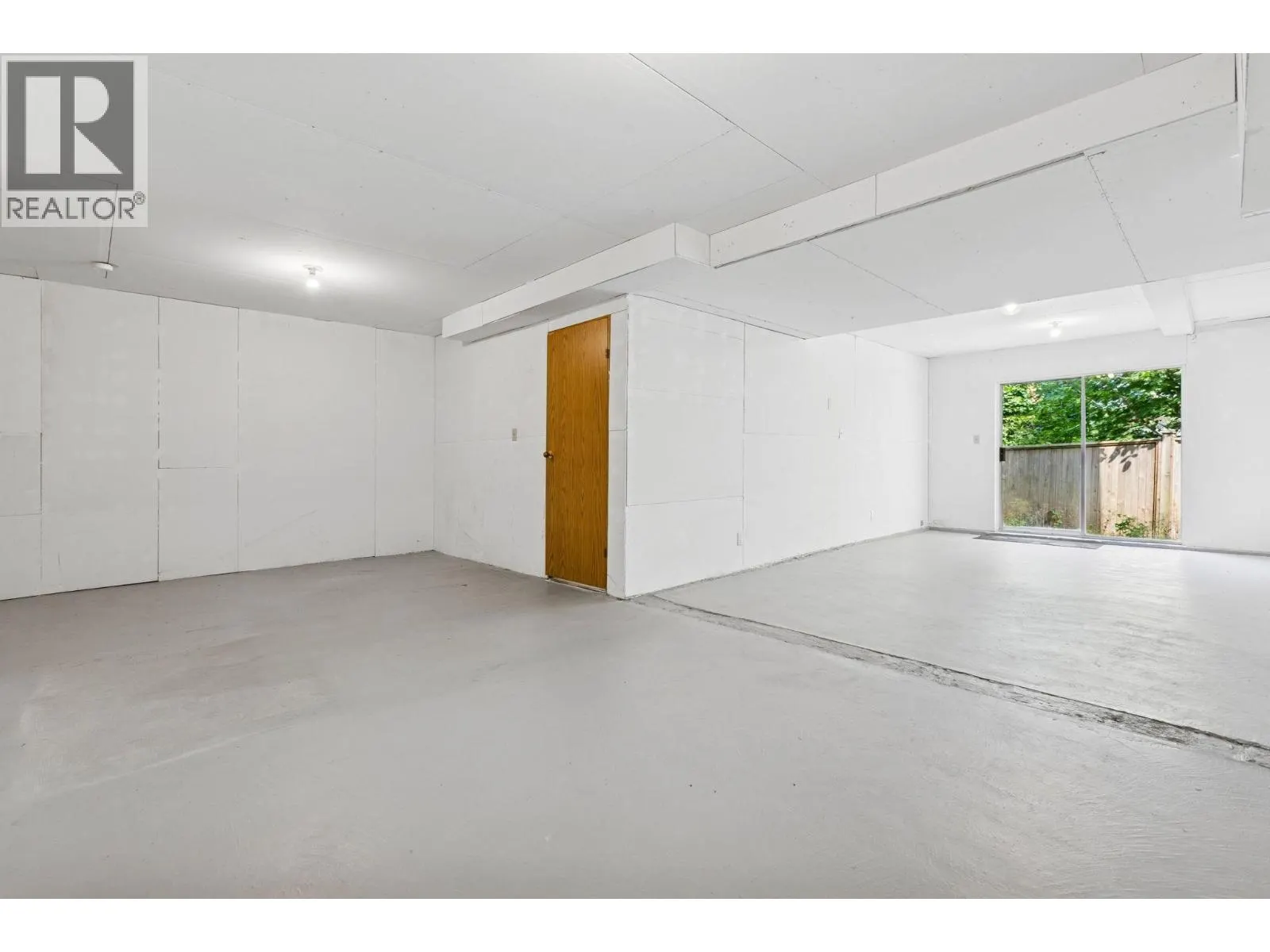 65 SEAVIEW DRIVE