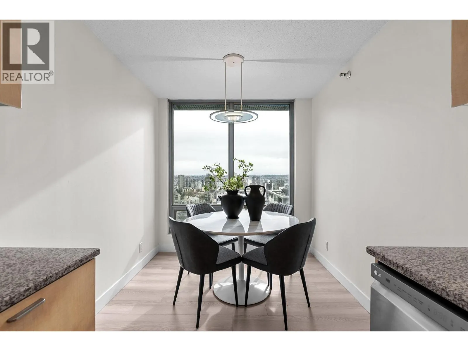 2806 1288 W GEORGIA STREET