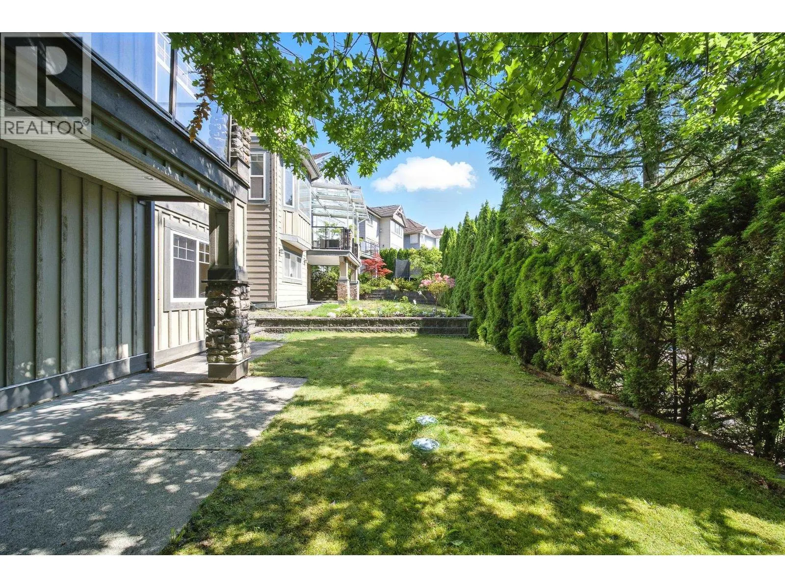 3252 CAMELBACK LANE