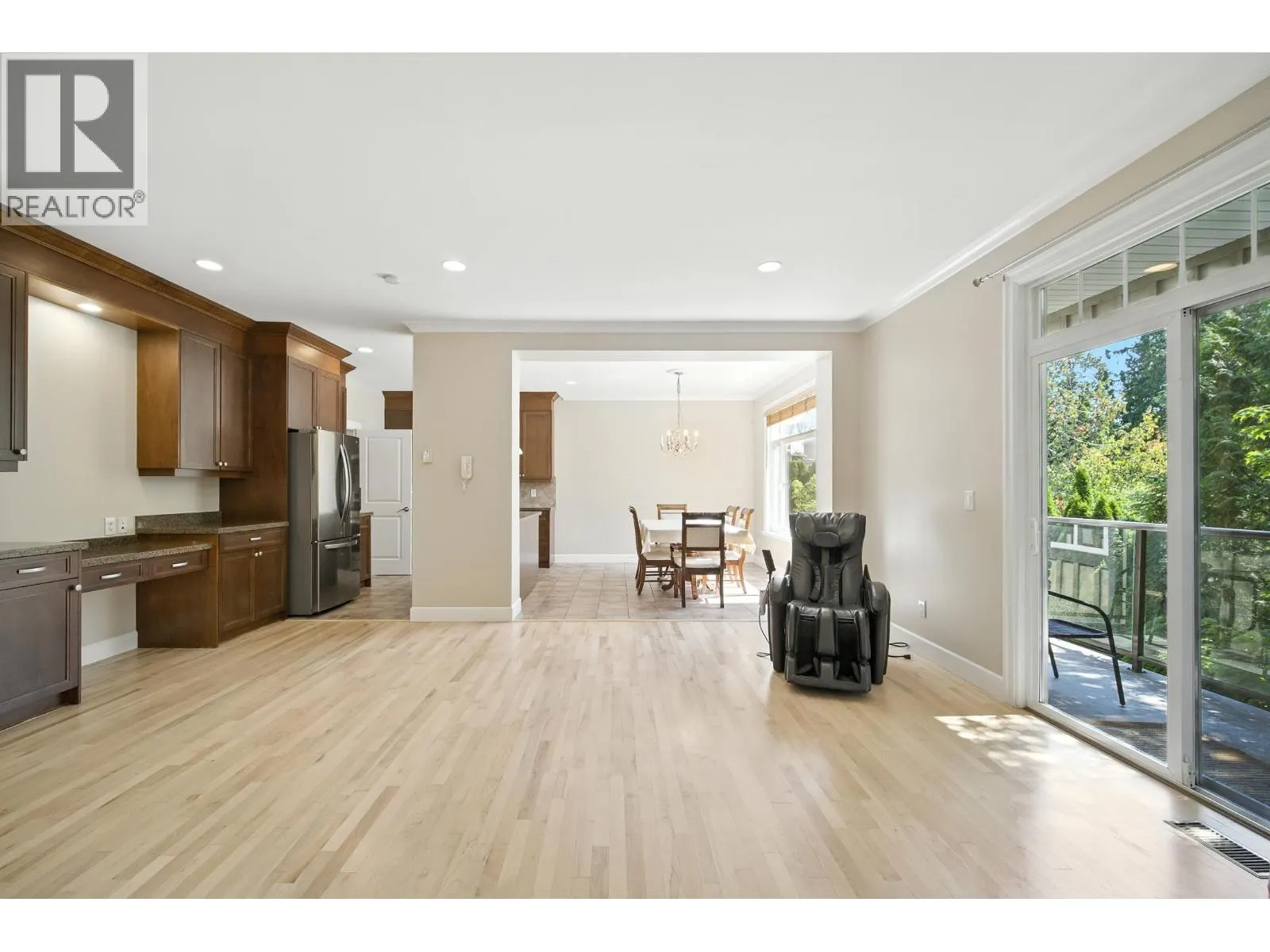 3252 CAMELBACK LANE