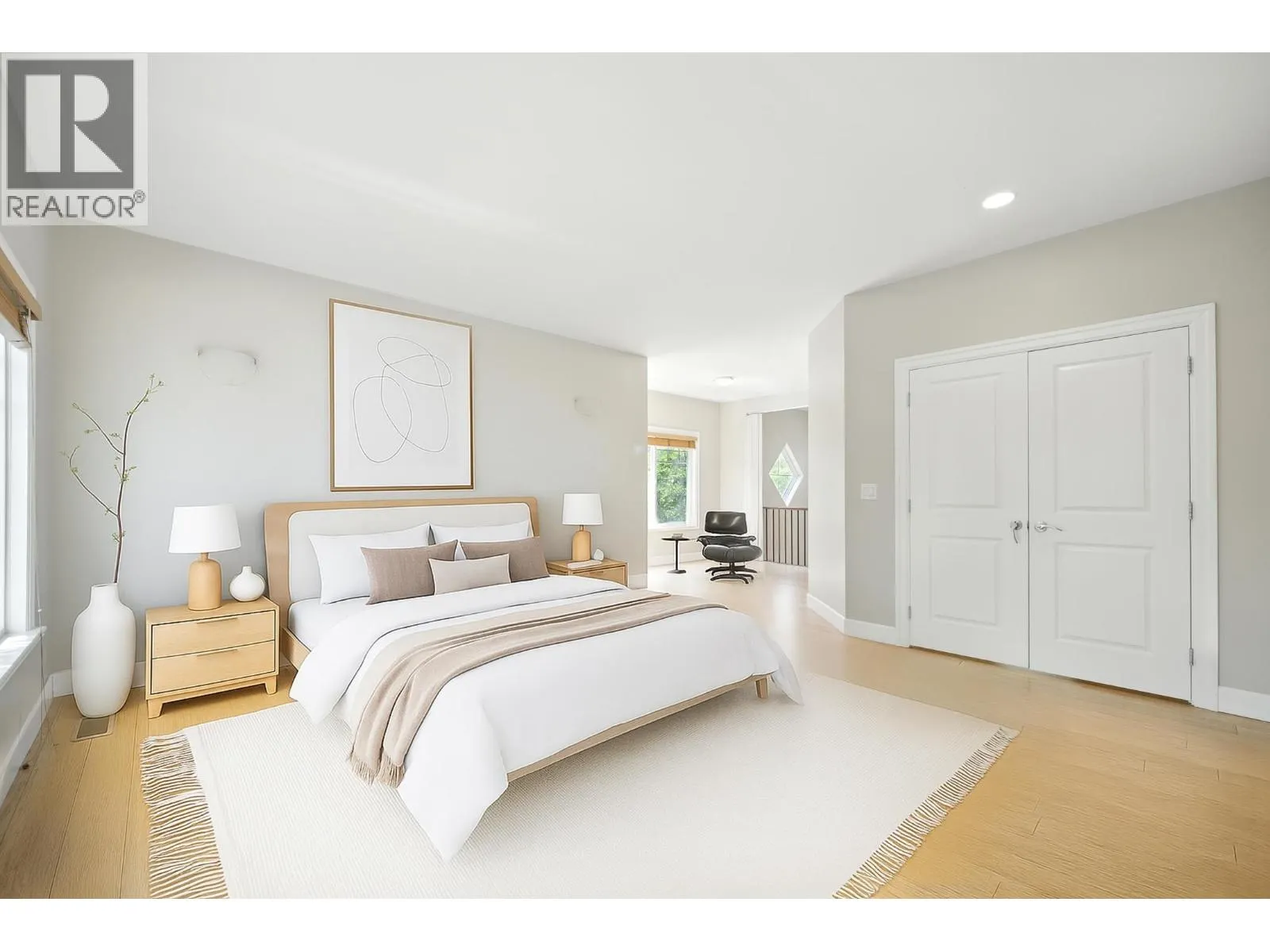 3252 CAMELBACK LANE