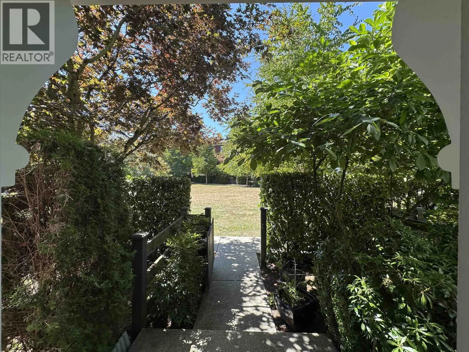 40 3010 RIVERBEND DRIVE