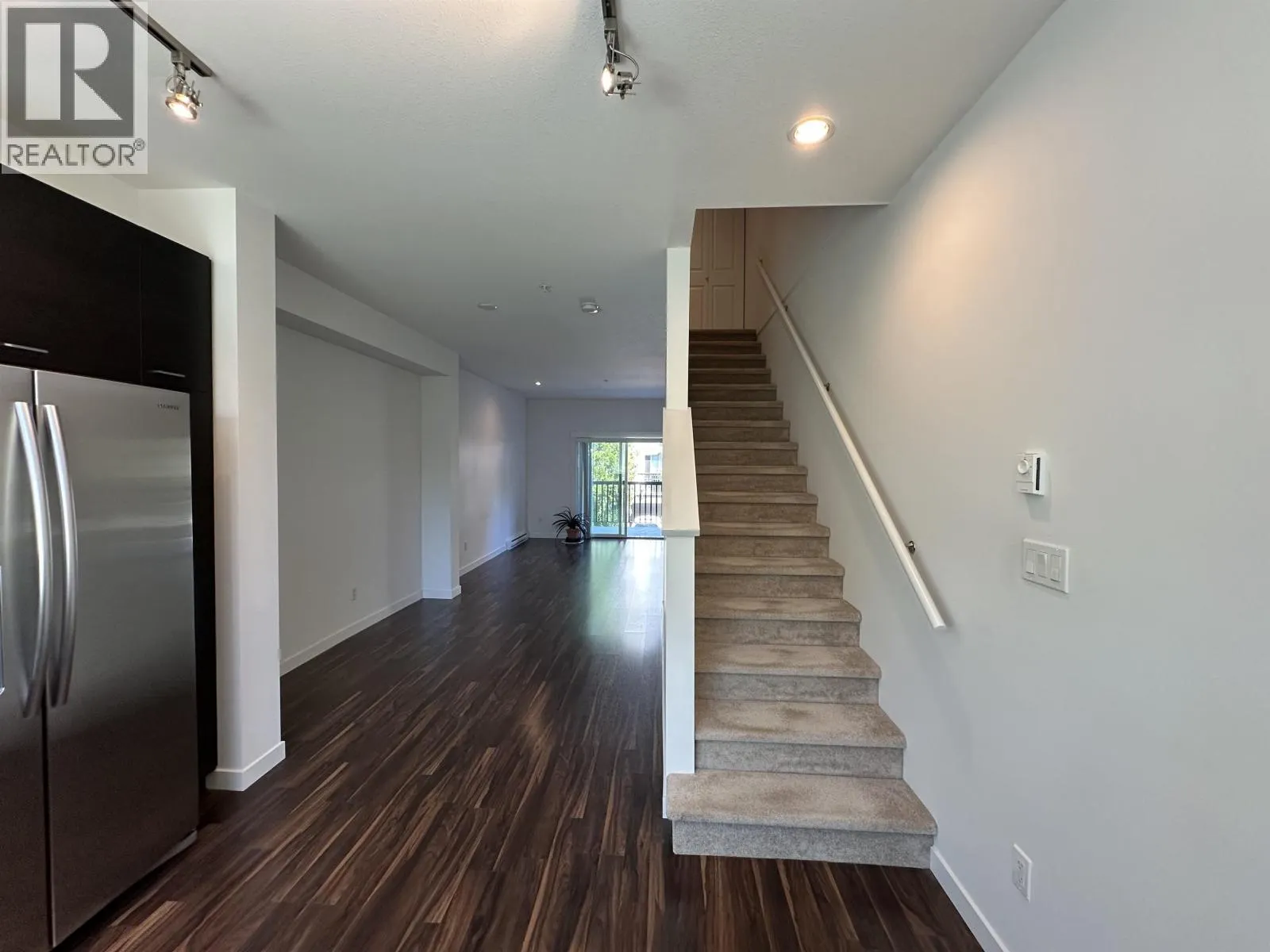 40 3010 RIVERBEND DRIVE