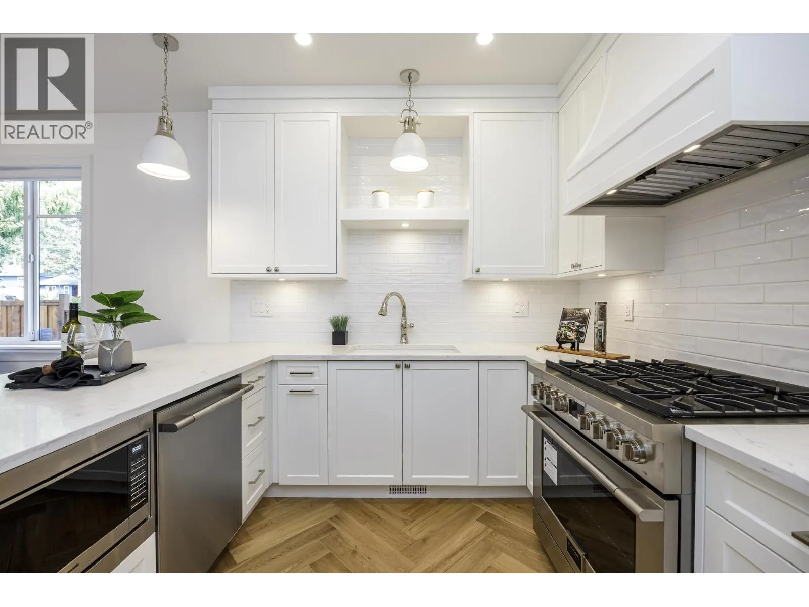 259 E 23RD STREET