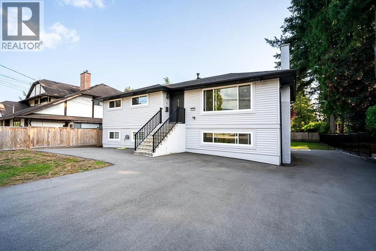 1624 COQUITLAM AVENUE