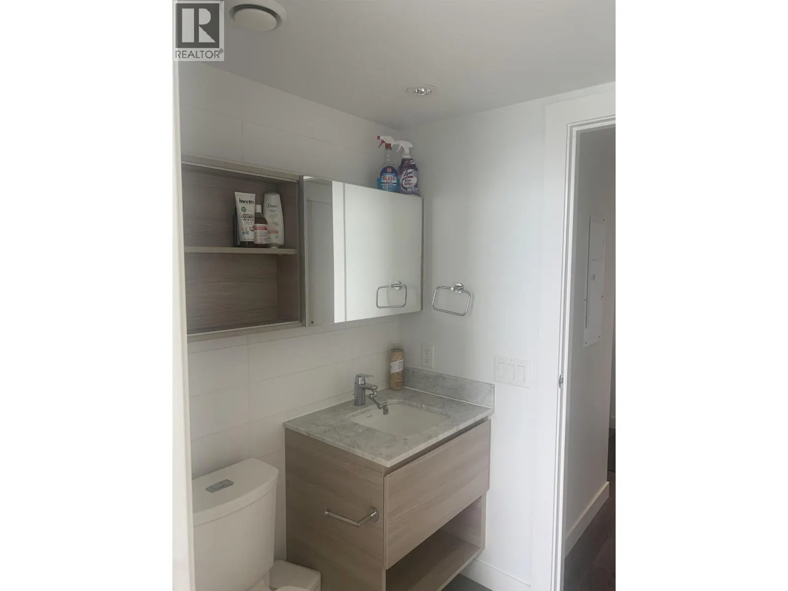 2512 988 QUAYSIDE DRIVE