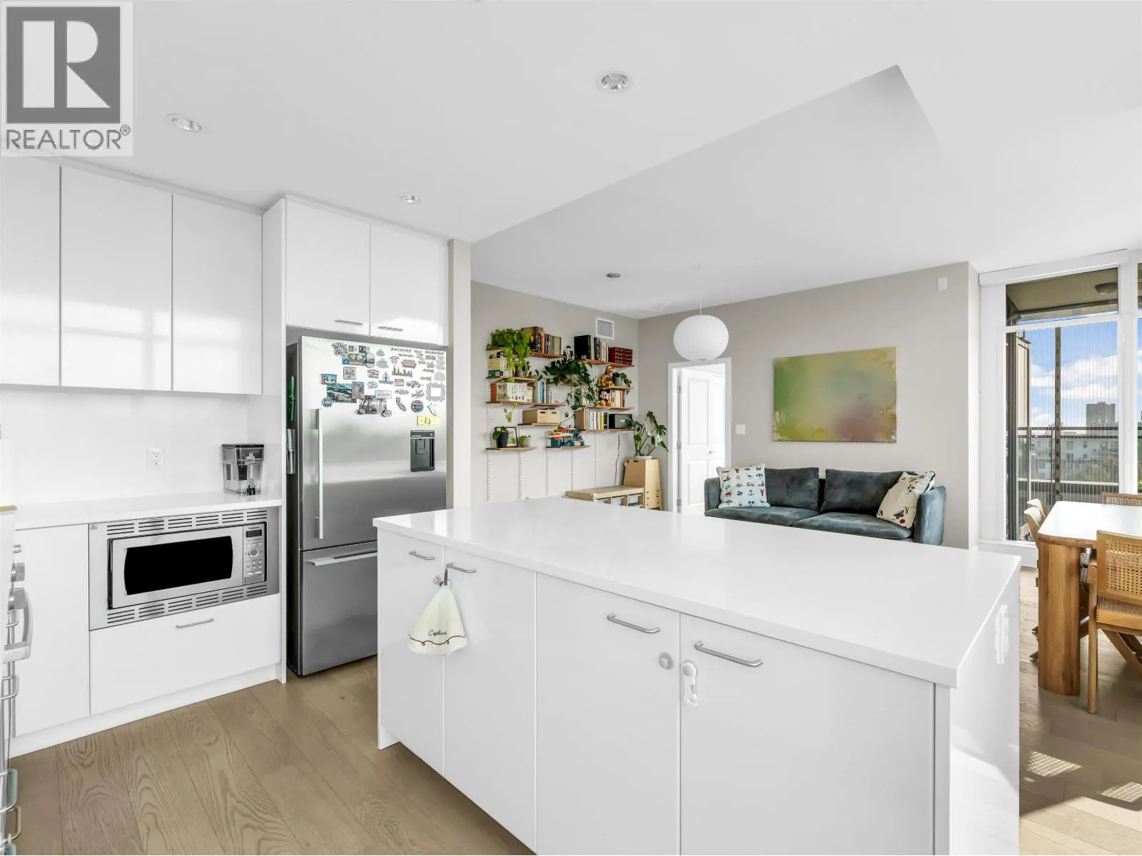 709 6383 CAMBIE STREET