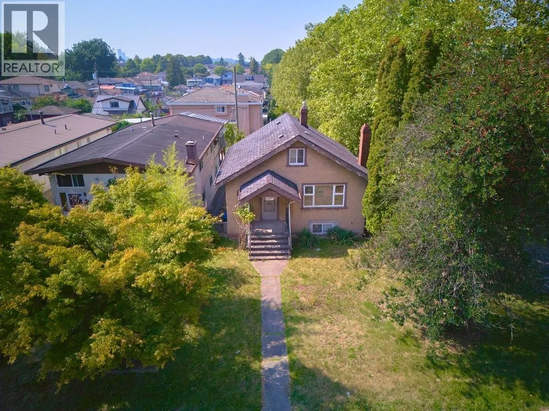 4307 NANAIMO STREET