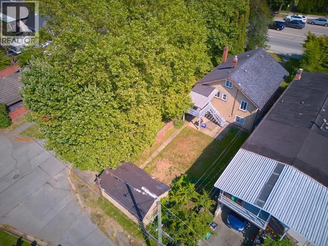 4307 NANAIMO STREET