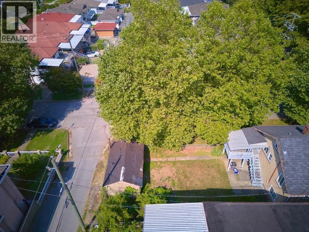 4307 NANAIMO STREET