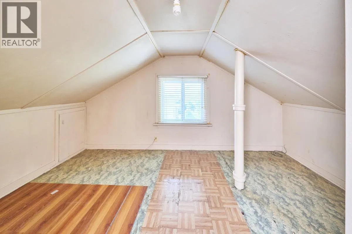 4307 NANAIMO STREET