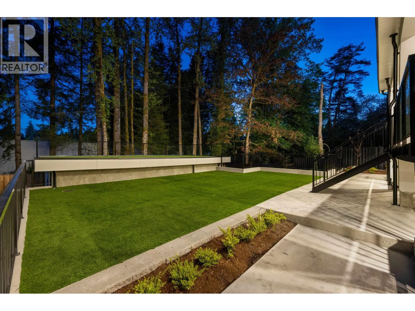 8316 GOVERNMENT ROAD