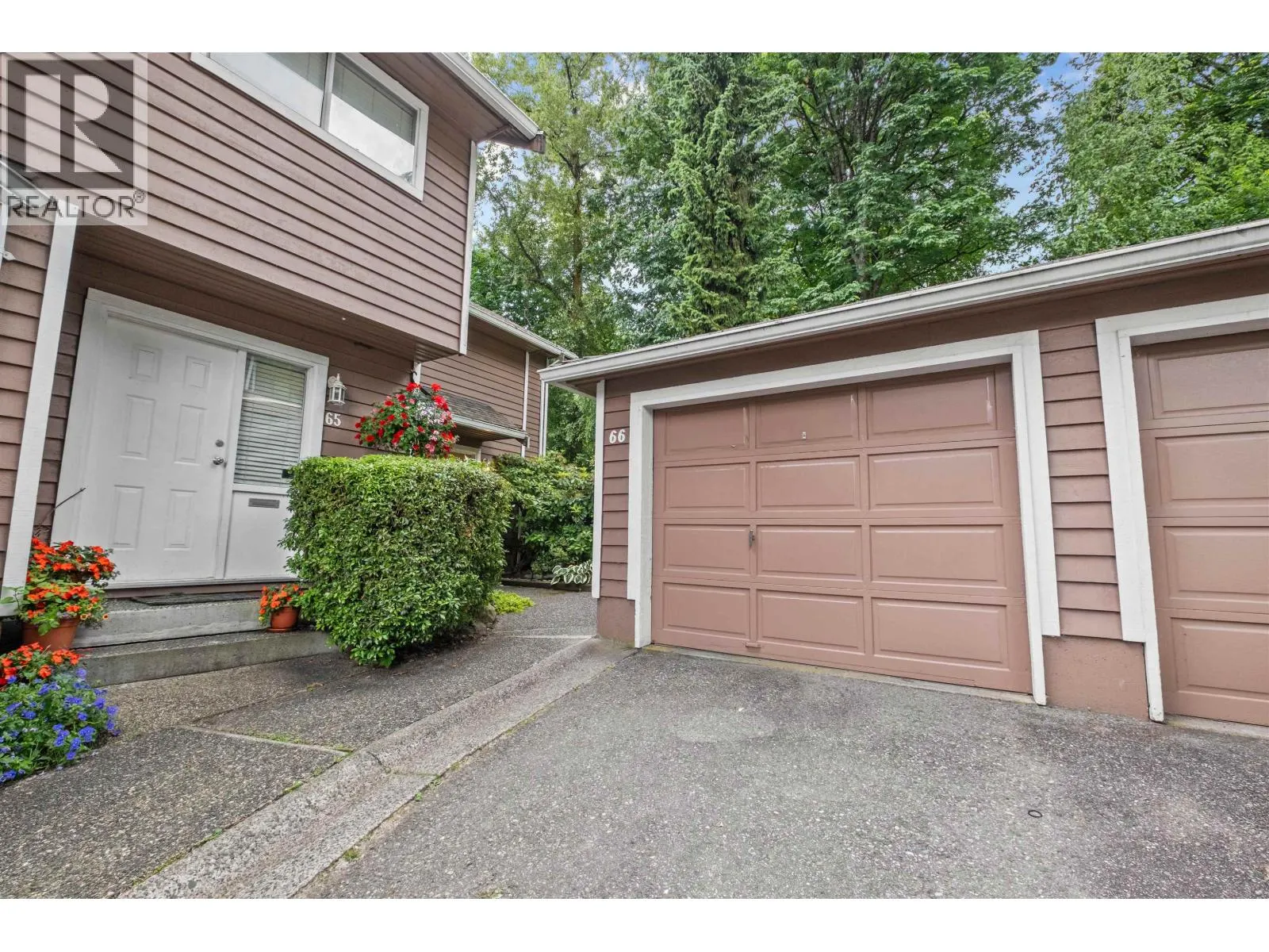 66 9000 ASH GROVE CRESCENT