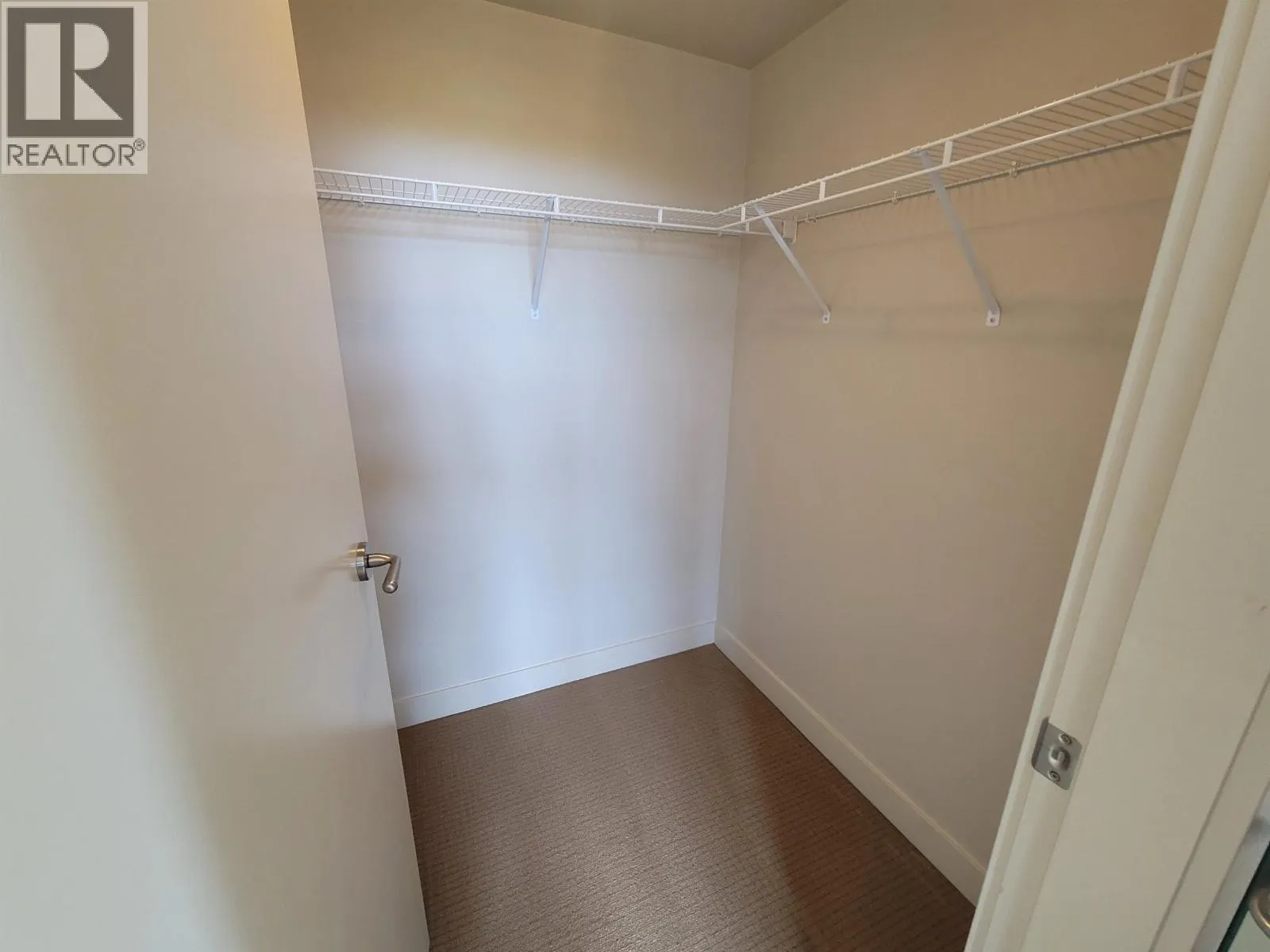 515 2268 W BROADWAY