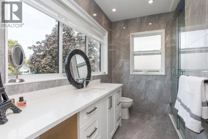 11240 SCHOONER COURT