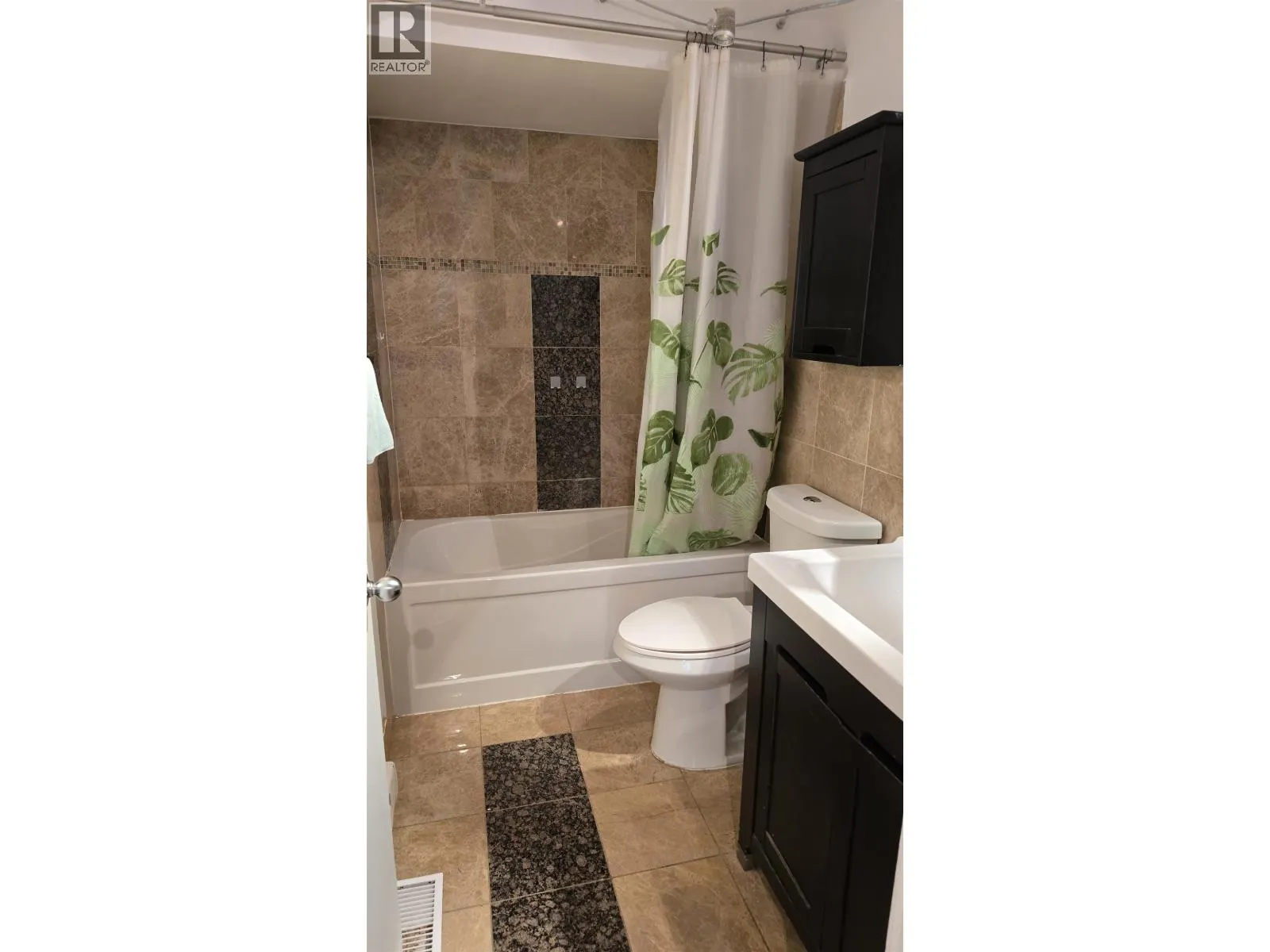 1479 ELINOR CRESCENT