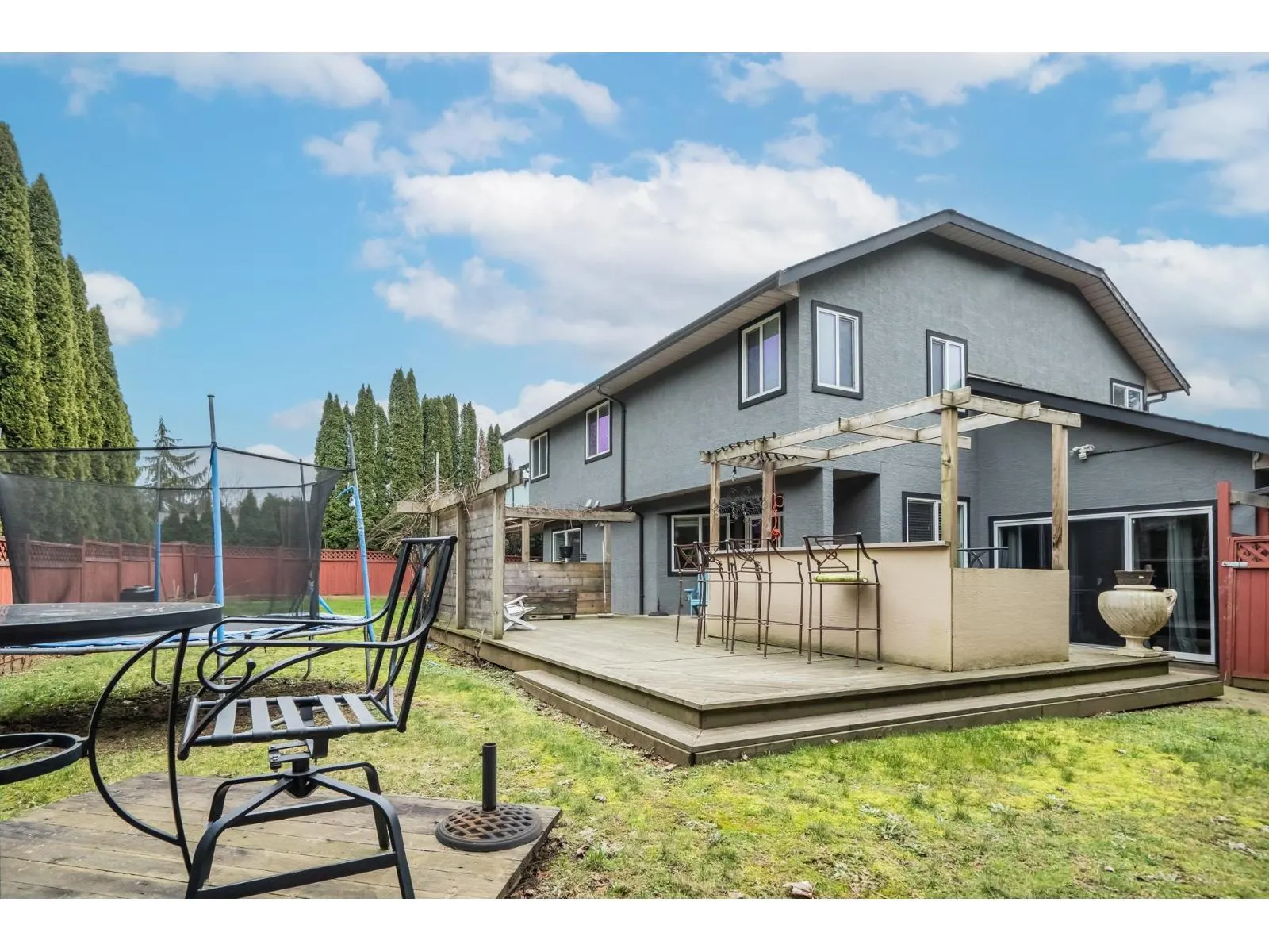 2237 MOUNTAIN DRIVE