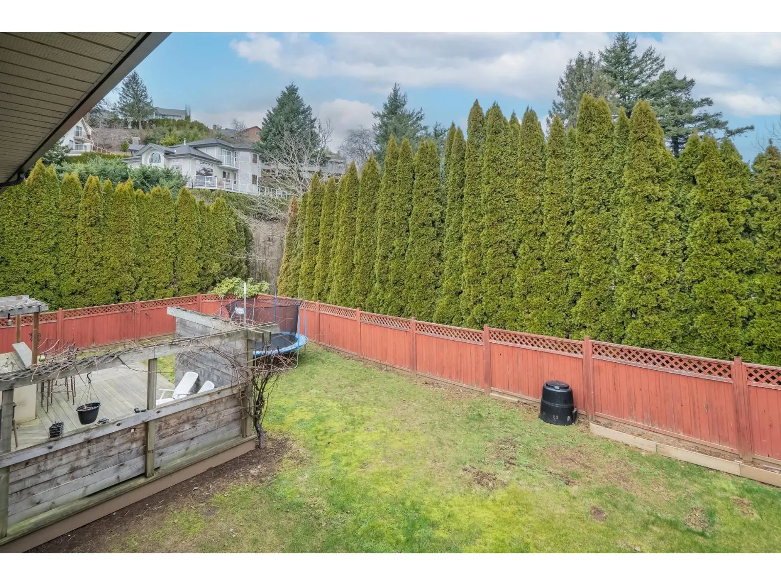 2237 MOUNTAIN DRIVE