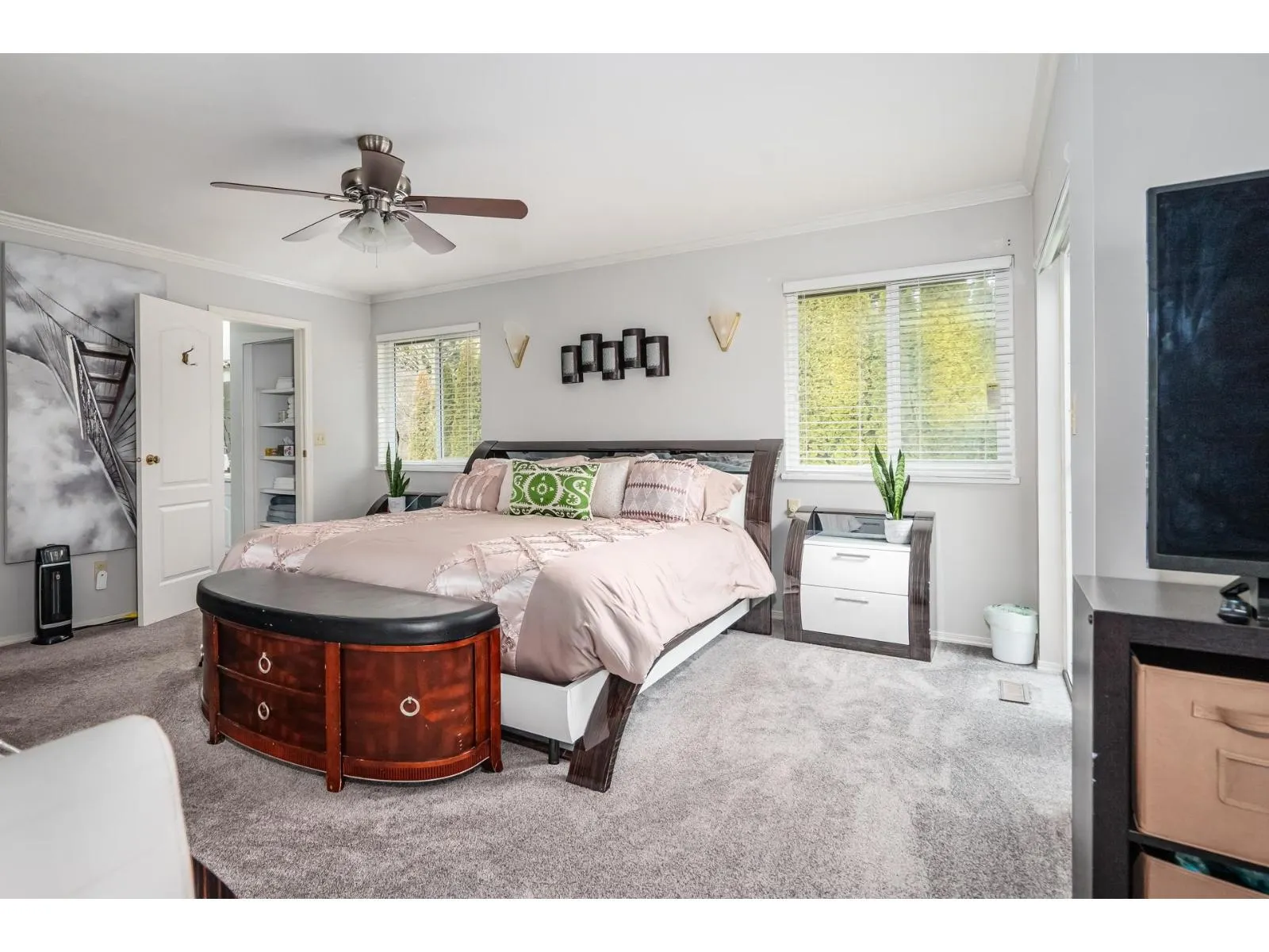 2237 MOUNTAIN DRIVE