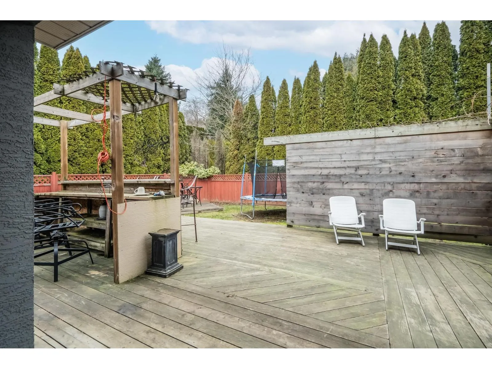 2237 MOUNTAIN DRIVE