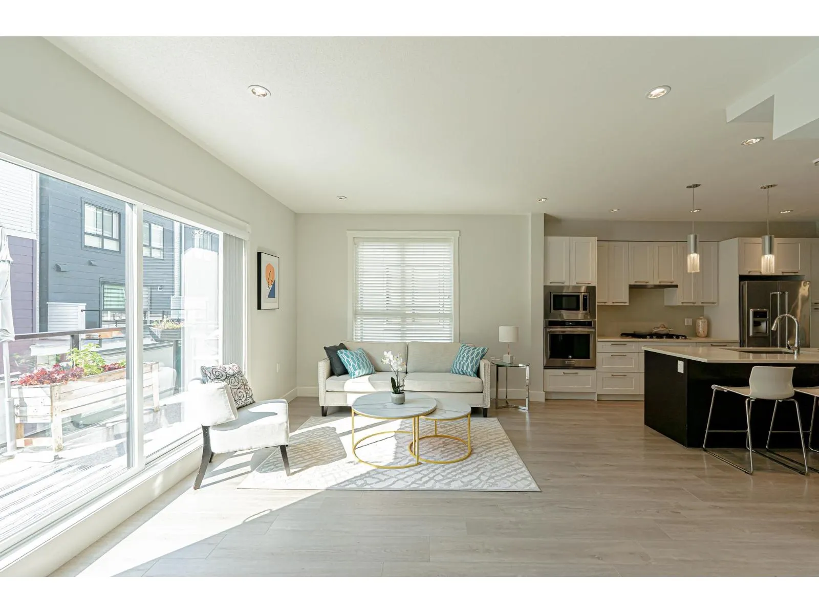 111 2280 163 STREET