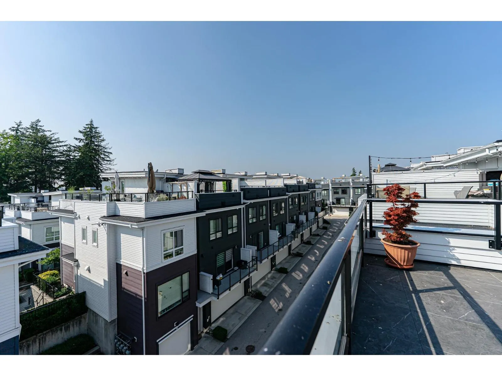 111 2280 163 STREET
