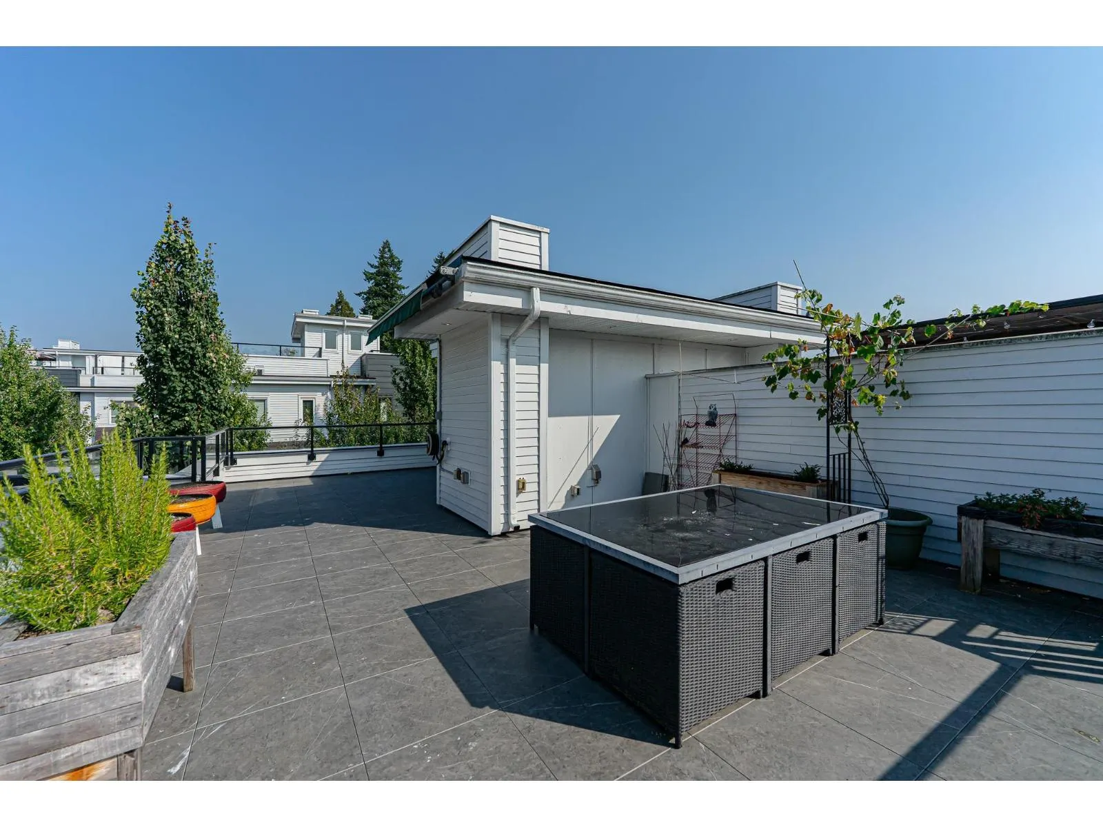 111 2280 163 STREET