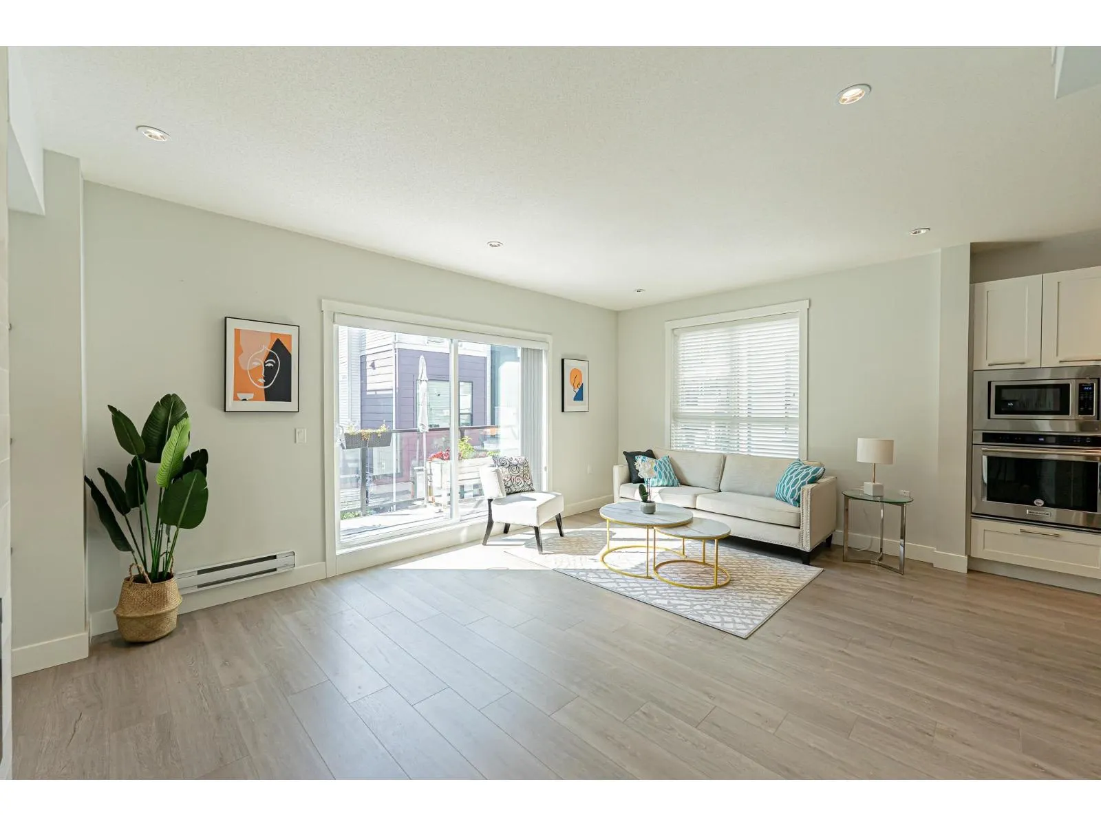 111 2280 163 STREET