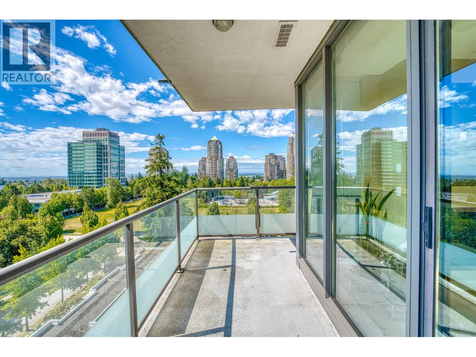 1208 7088 18TH AVENUE