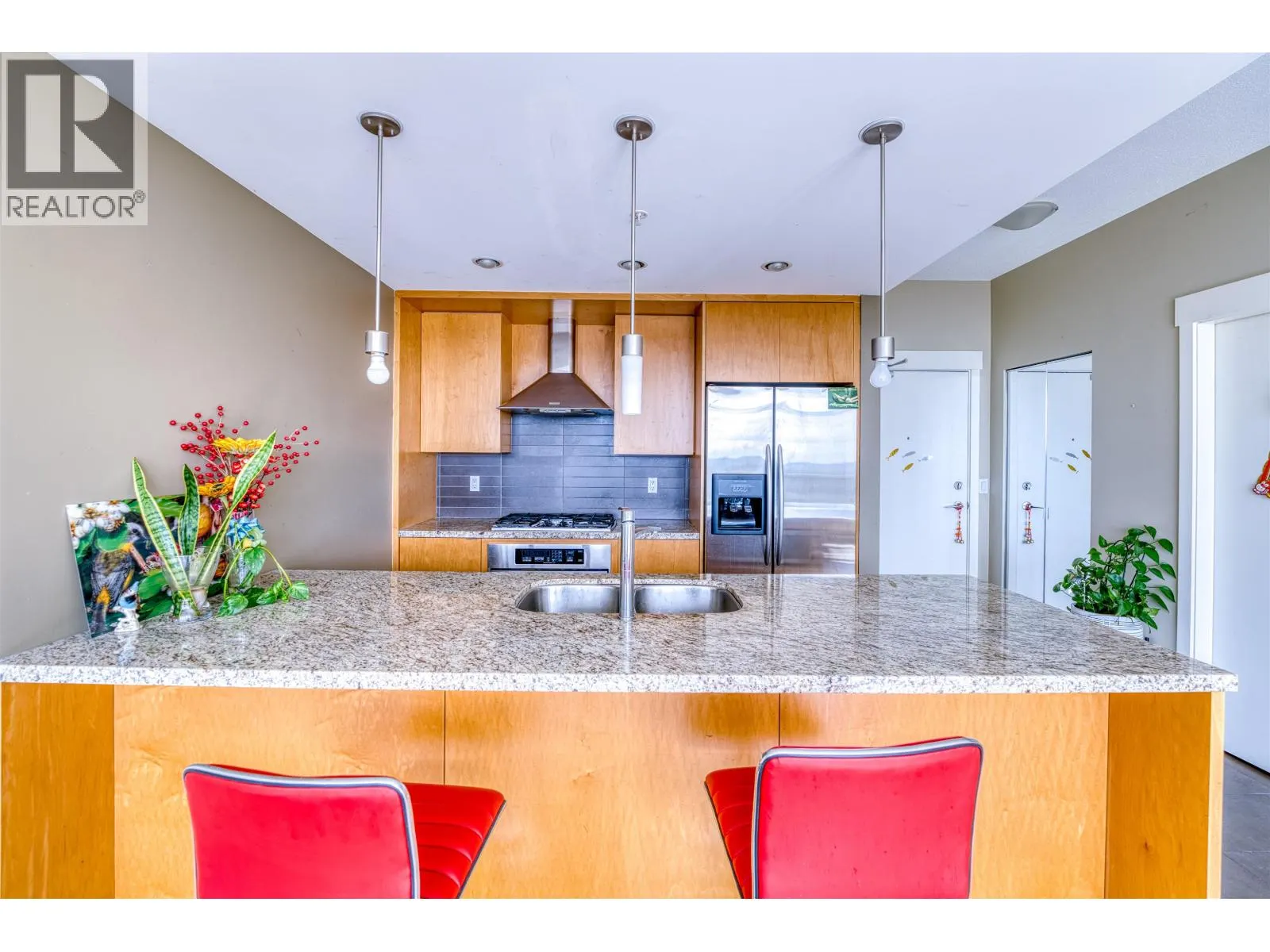 1208 7088 18TH AVENUE