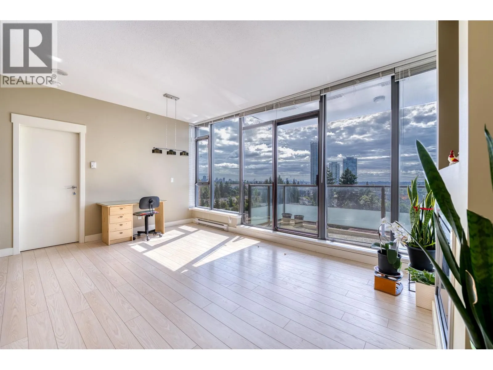 1208 7088 18TH AVENUE