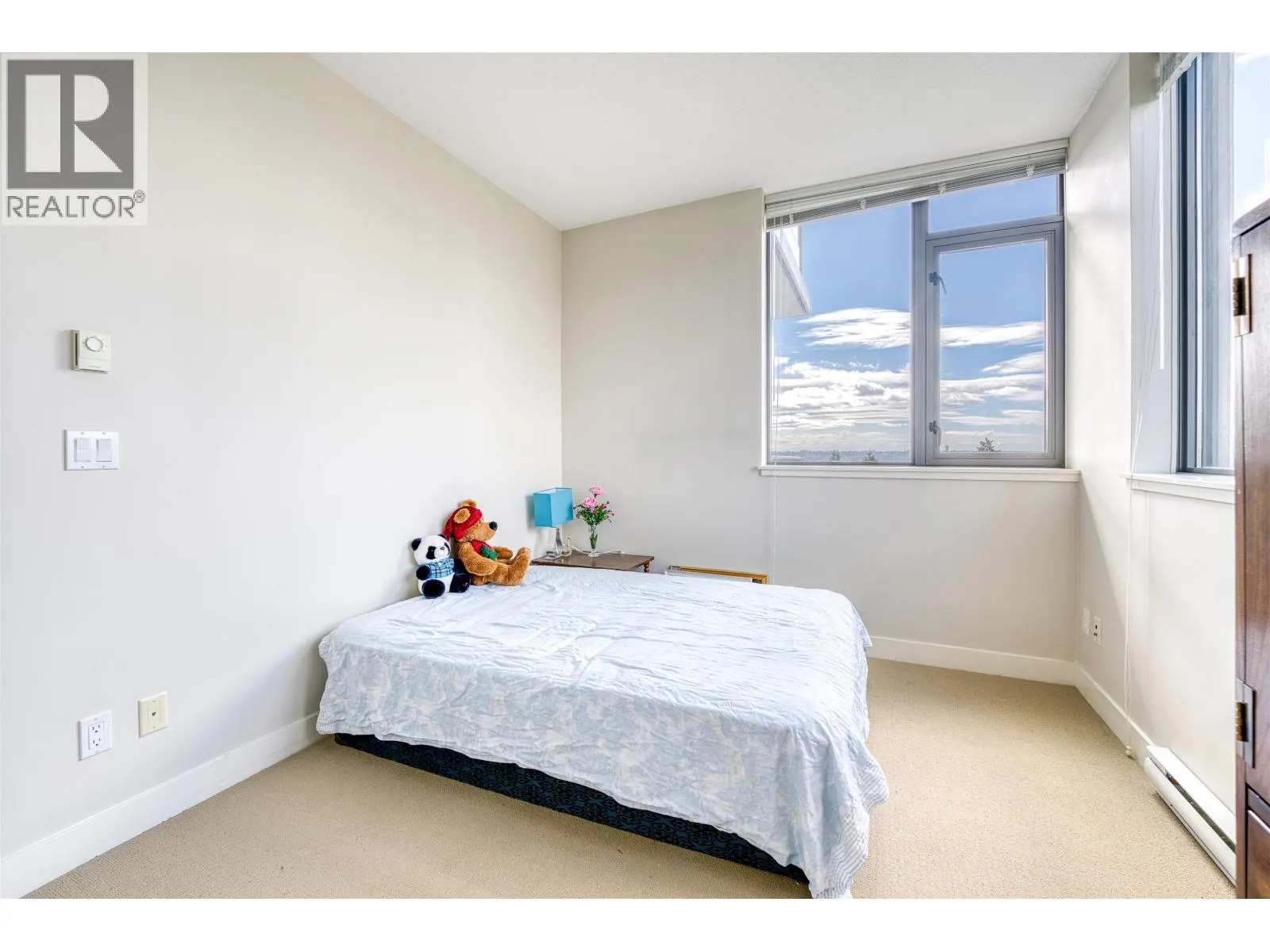 1208 7088 18TH AVENUE