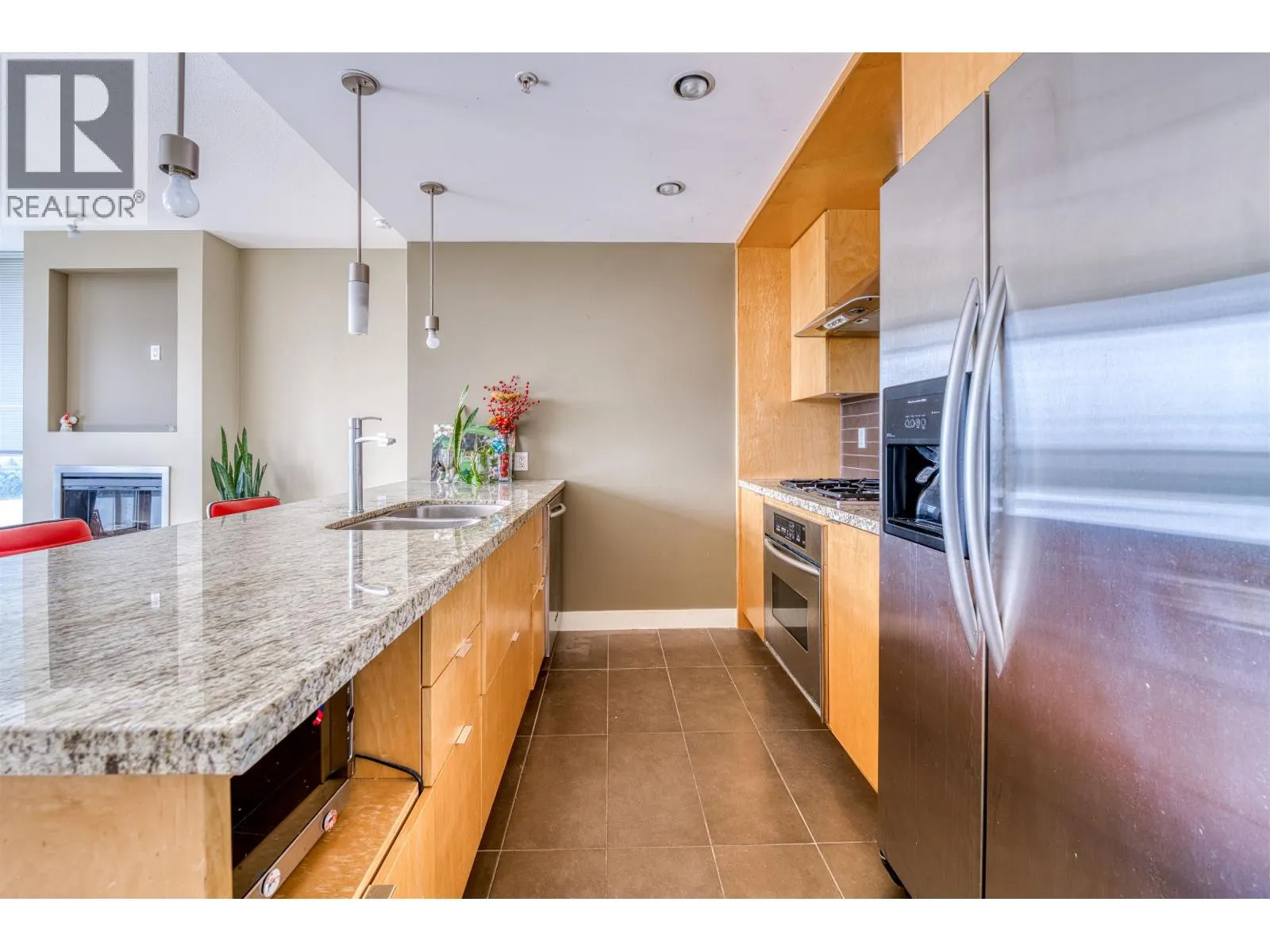 1208 7088 18TH AVENUE