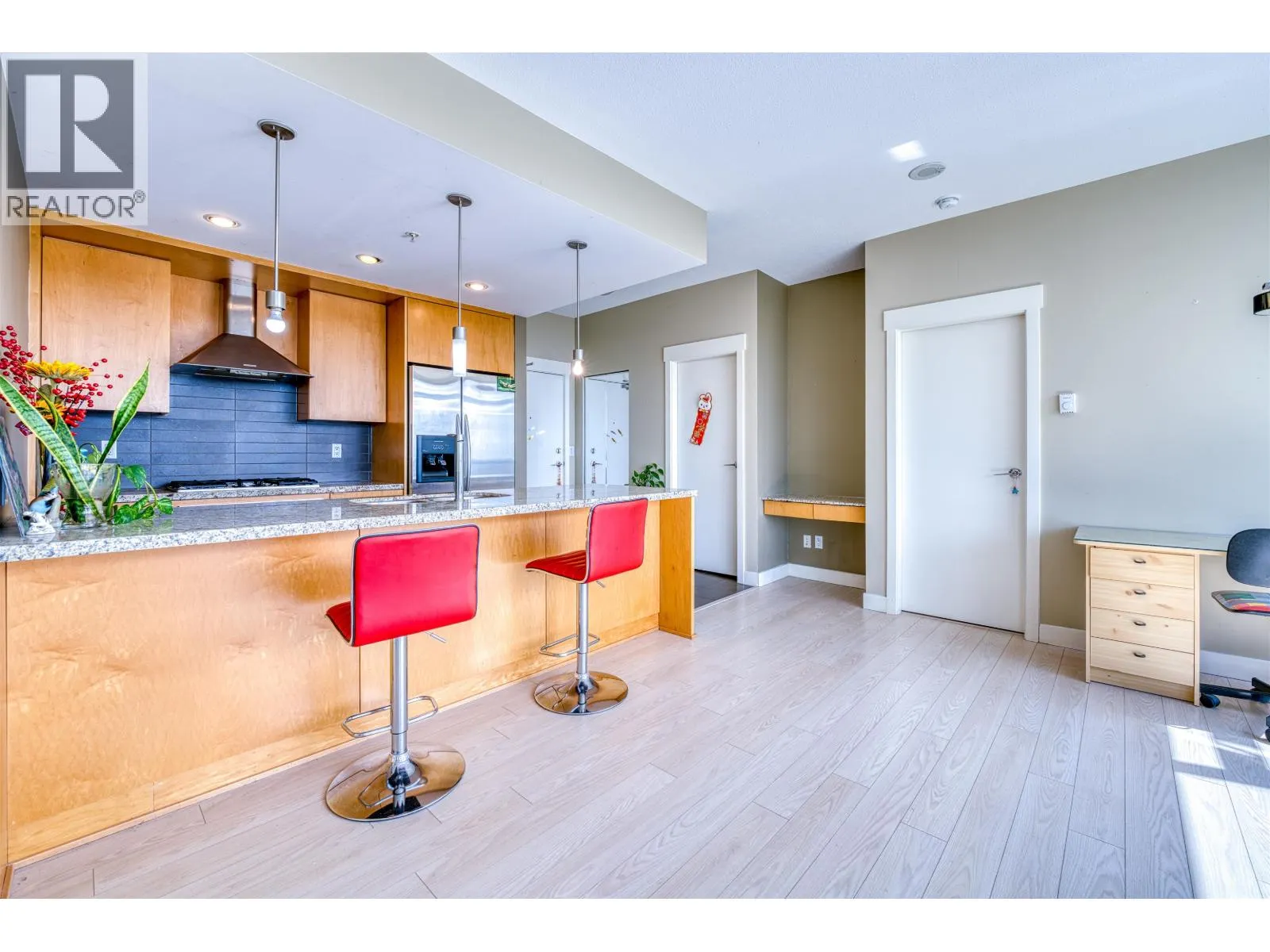 1208 7088 18TH AVENUE