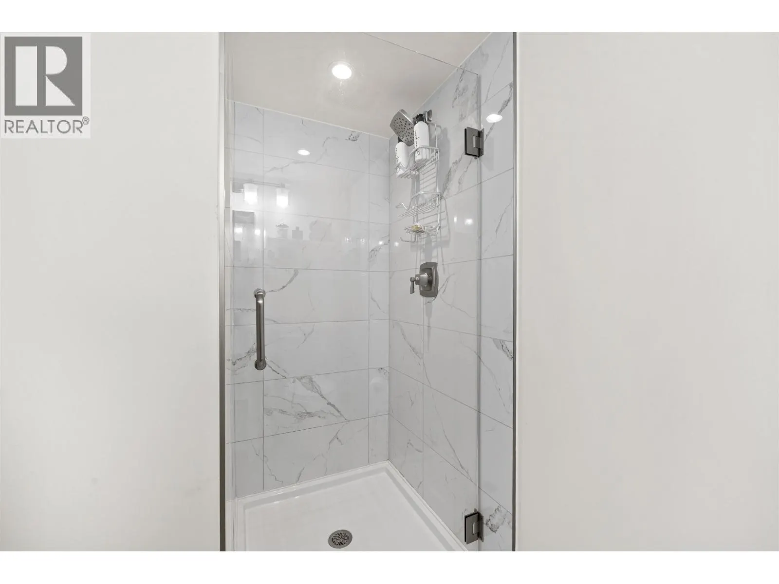 T4908 3980 CARRIGAN COURT