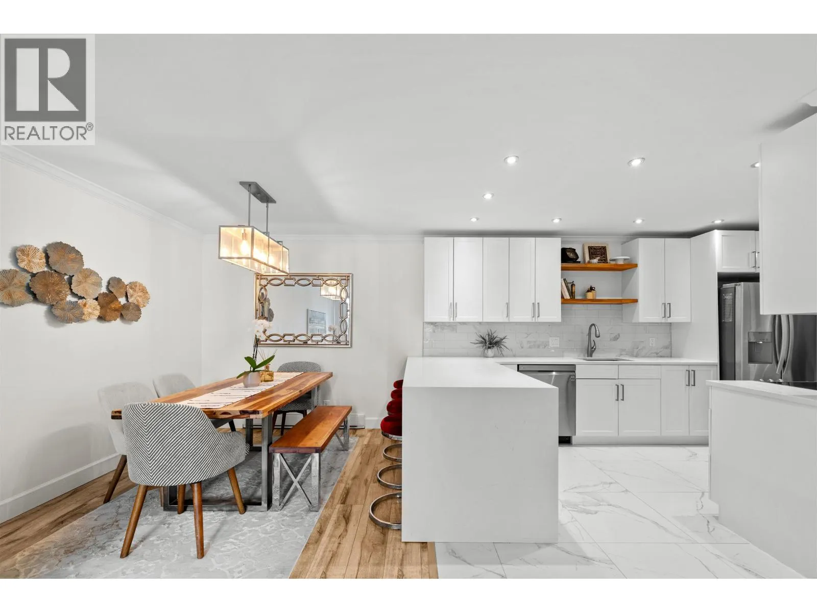 T4908 3980 CARRIGAN COURT