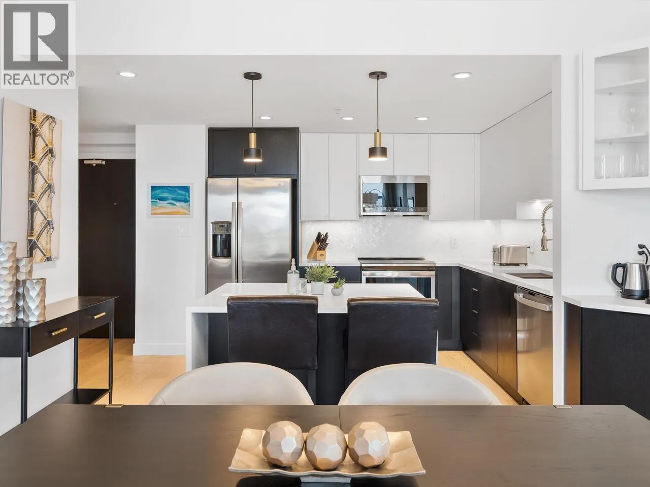 2301 280 ROSS DRIVE